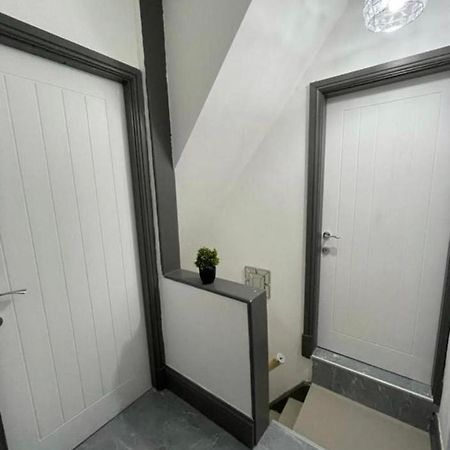 Entire 5 Star Luxury Whalley House Wifi Tv Luxury バーンリー エクステリア 写真