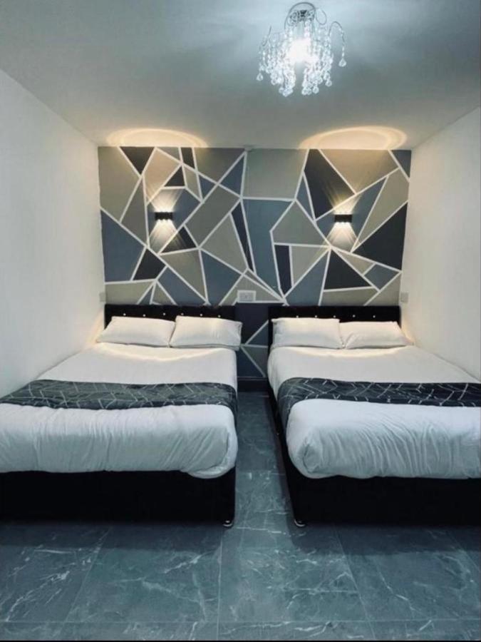 Entire 5 Star Luxury Whalley House Wifi Tv Luxury バーンリー エクステリア 写真